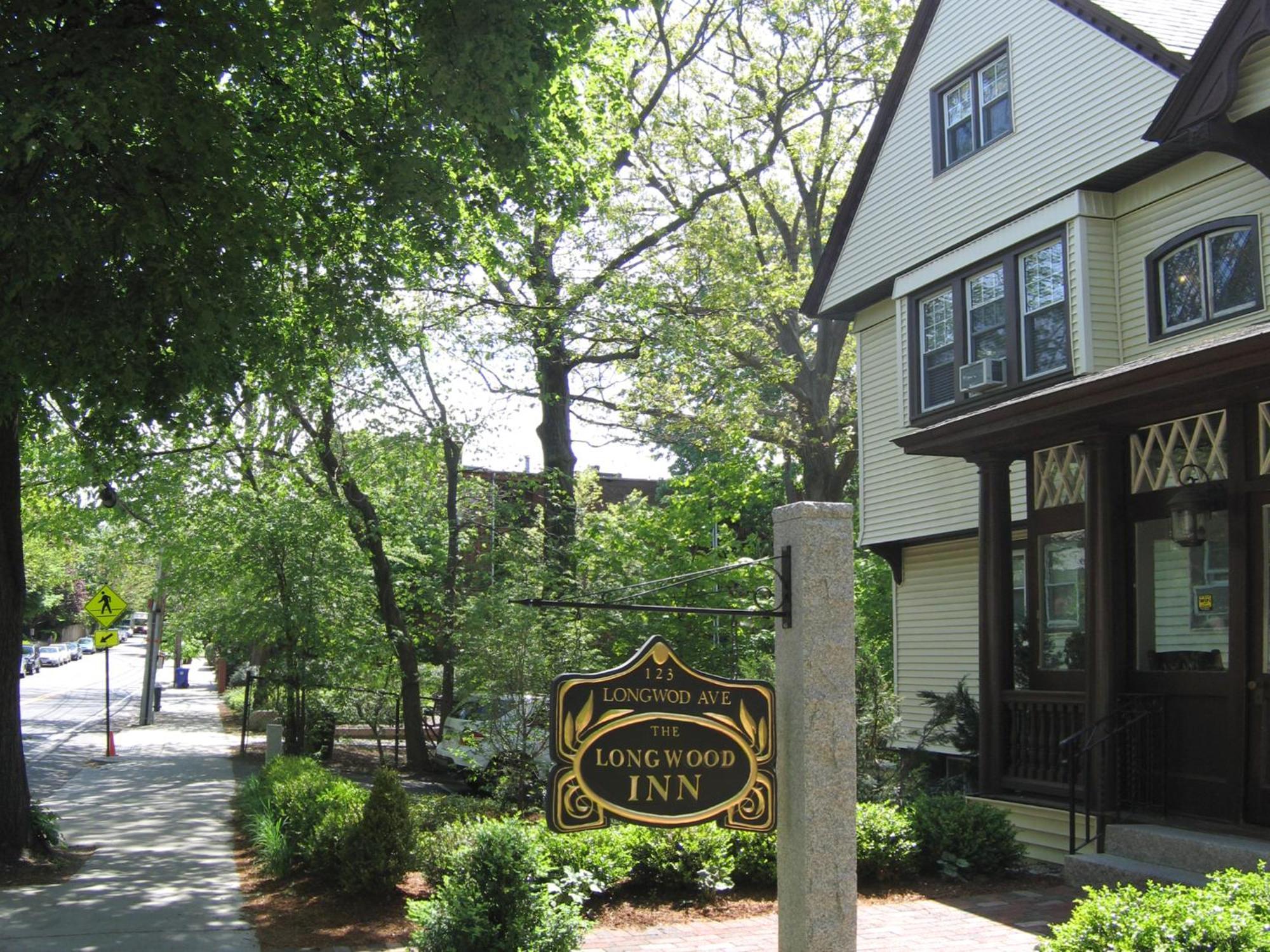 Longwood Inn Μπρούκλαϊν Εξωτερικό φωτογραφία